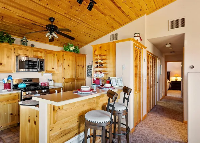 Breathtaking Backing The National Forest Holiday home