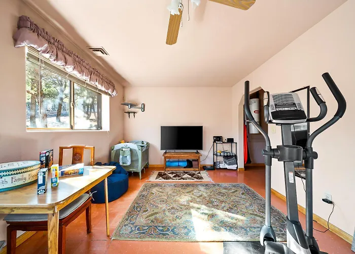 Breathtaking Backing The National Forest Holiday home Vernon